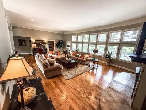 48 Oakwind Road Glasgow KY 42141