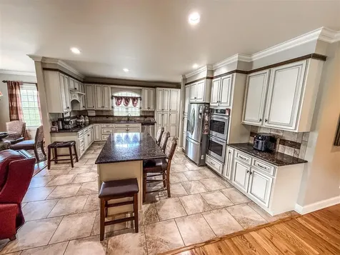 48 Oakwind Road Glasgow KY 42141