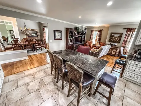 48 Oakwind Road Glasgow KY 42141