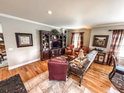 48 Oakwind Road Glasgow KY 42141