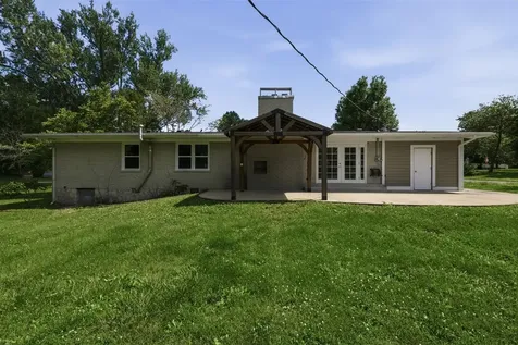 1318 Cardinal Way Bowling Green KY 42103