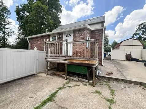 602 E Broad Street Central City KY 42330