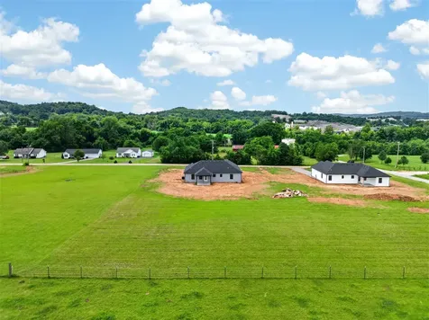 68 Head Lane Russellville KY 42276