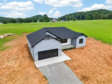 68 Head Lane Russellville KY 42276