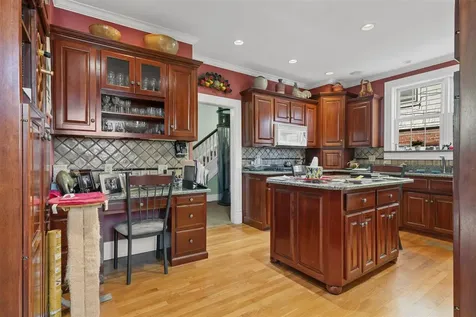 636 E 13th Avenue Bowling Green KY 42101