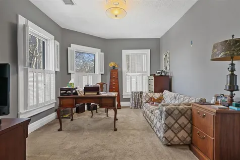 636 E 13th Avenue Bowling Green KY 42101