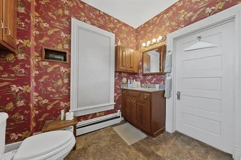 636 E 13th Avenue Bowling Green KY 42101