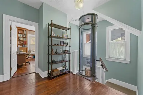 636 E 13th Avenue Bowling Green KY 42101