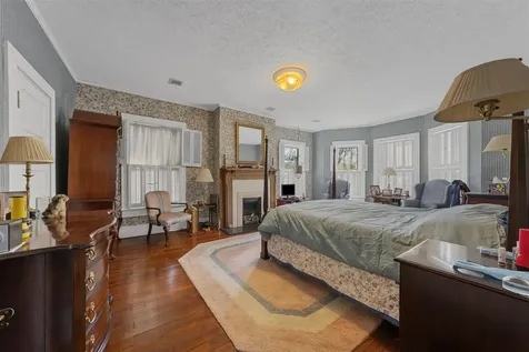 636 E 13th Avenue Bowling Green KY 42101