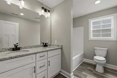 274 Townsend Way Bowling Green KY 42103