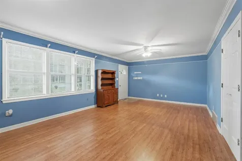 2501 Mohawk Drive Bowling Green KY 42104