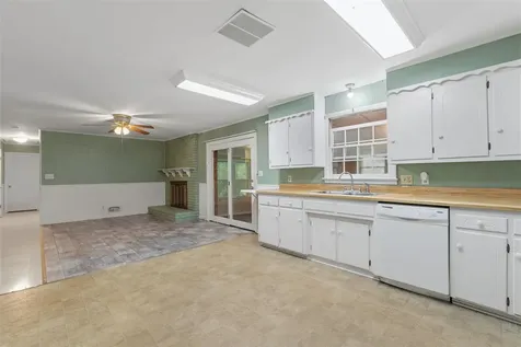 2501 Mohawk Drive Bowling Green KY 42104