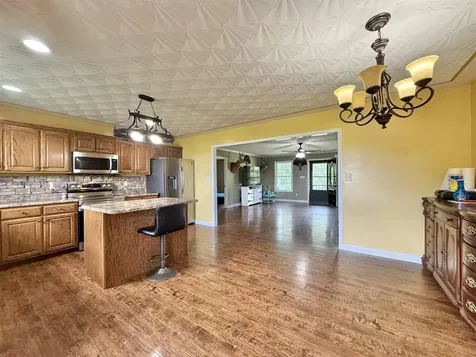 10798 Brownsville Road Morgantown KY 42261