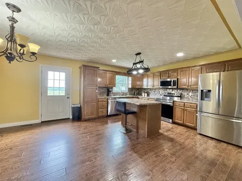 10798 Brownsville Road Morgantown KY 42261