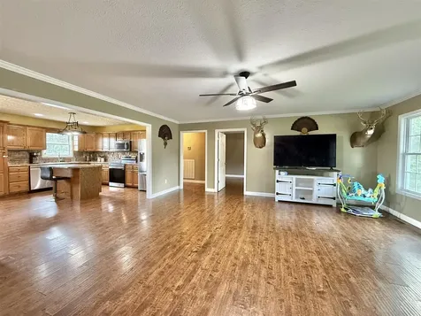 10798 Brownsville Road Morgantown KY 42261