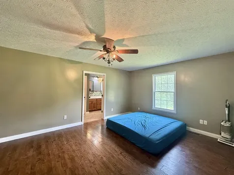 10798 Brownsville Road Morgantown KY 42261