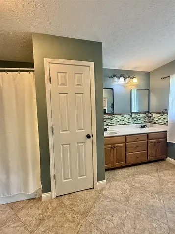 10798 Brownsville Road Morgantown KY 42261