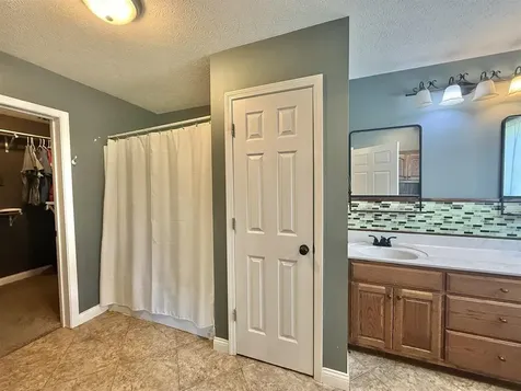 10798 Brownsville Road Morgantown KY 42261