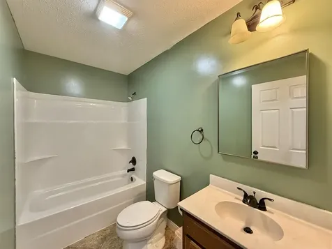 10798 Brownsville Road Morgantown KY 42261