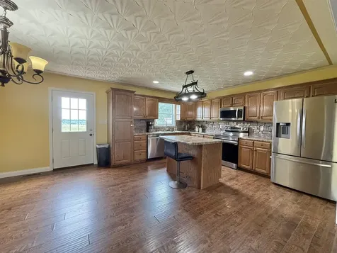 10798 Brownsville Road Morgantown KY 42261
