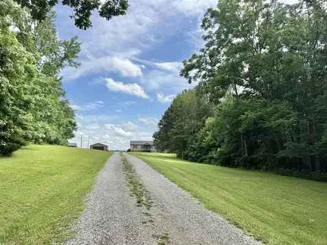 10798 Brownsville Road Morgantown KY 42261