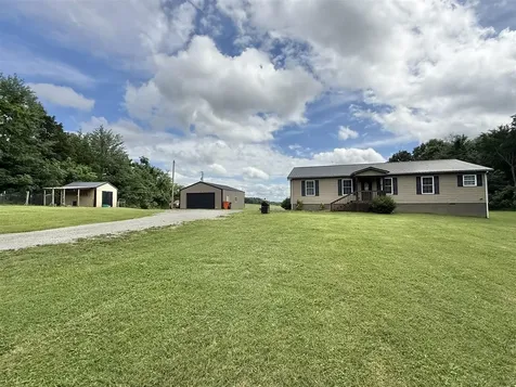 10798 Brownsville Road Morgantown KY 42261