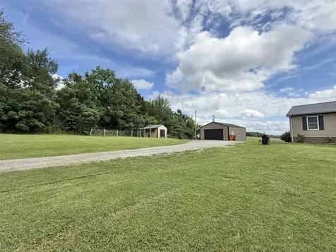 10798 Brownsville Road Morgantown KY 42261