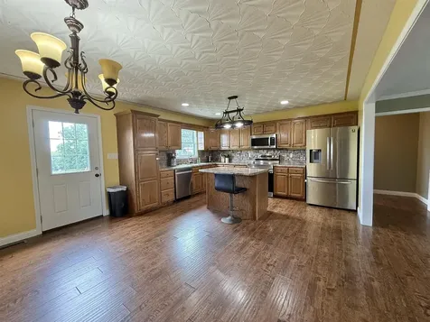 10798 Brownsville Road Morgantown KY 42261