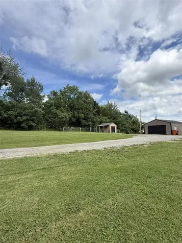10798 Brownsville Road Morgantown KY 42261