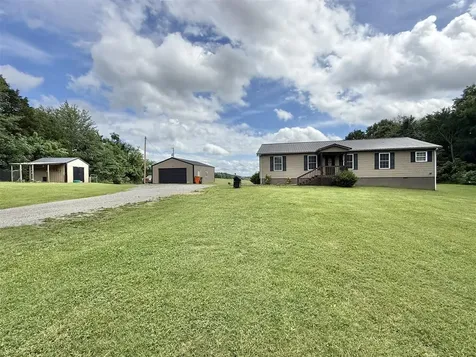 10798 Brownsville Road Morgantown KY 42261