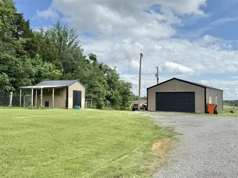 10798 Brownsville Road Morgantown KY 42261