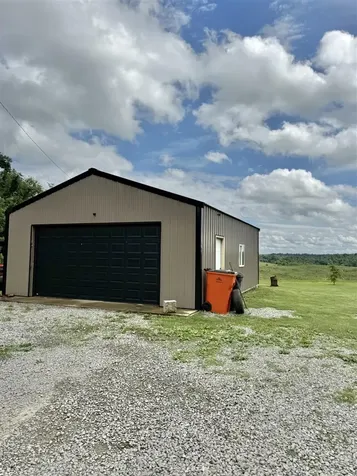 10798 Brownsville Road Morgantown KY 42261