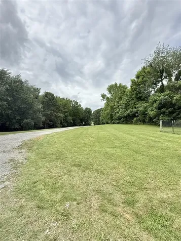 10798 Brownsville Road Morgantown KY 42261