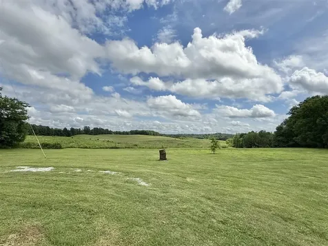 10798 Brownsville Road Morgantown KY 42261