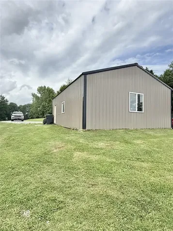10798 Brownsville Road Morgantown KY 42261