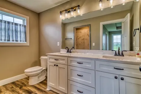 1827 Taylor Barrow Road Auburn KY 42206