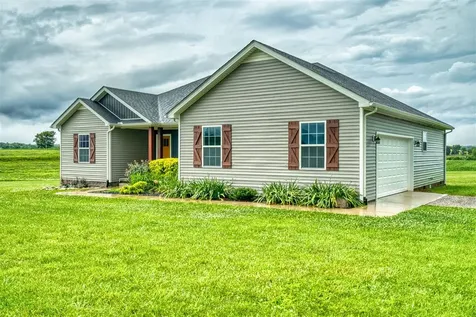 1827 Taylor Barrow Road Auburn KY 42206