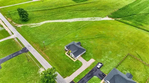 1827 Taylor Barrow Road Auburn KY 42206