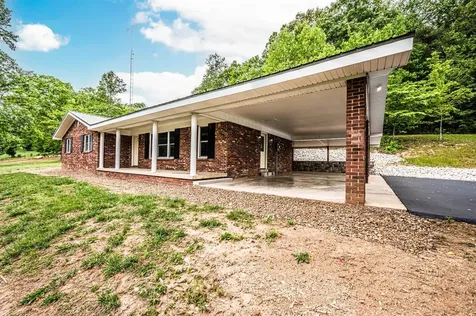 915 Brier Creek Road Mammoth Cave KY 42259
