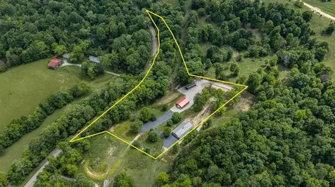 915 Brier Creek Road Mammoth Cave KY 42259