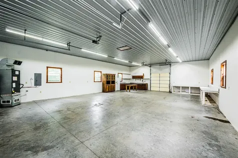 915 Brier Creek Road Mammoth Cave KY 42259