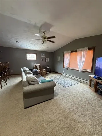 4228 Anna Sandhill Road Bowling Green KY 42101