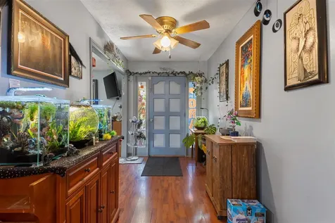 3302 Smallhouse Road Bowling Green KY 42104