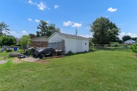 3302 Smallhouse Road Bowling Green KY 42104
