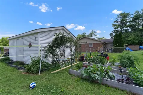 3302 Smallhouse Road Bowling Green KY 42104