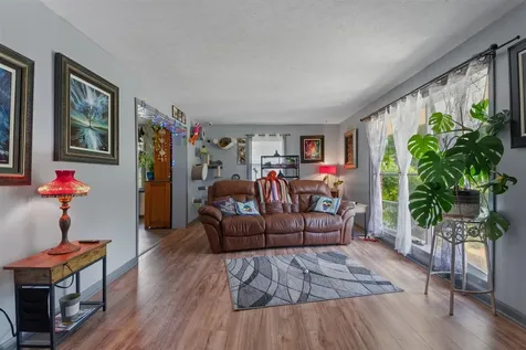 3302 Smallhouse Road Bowling Green KY 42104