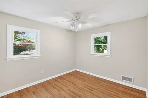 1709 Lennox Way Bowling Green KY 42104