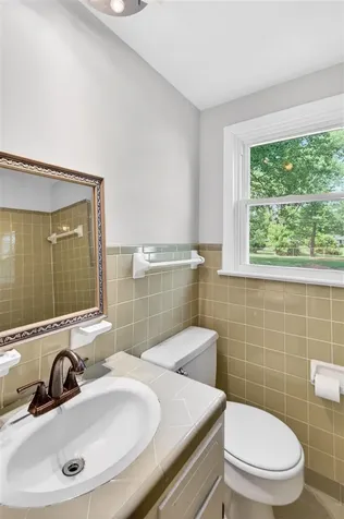 1709 Lennox Way Bowling Green KY 42104