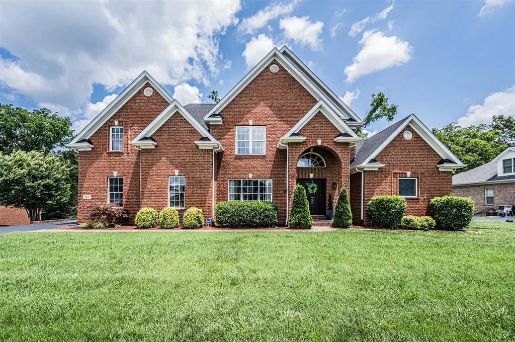 157 Huntsman Circle Bowling Green KY 42103