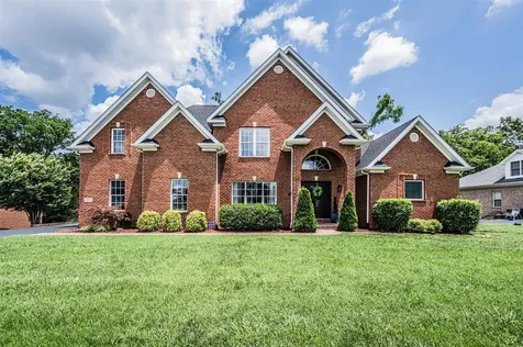 157 Huntsman Circle Bowling Green KY 42103